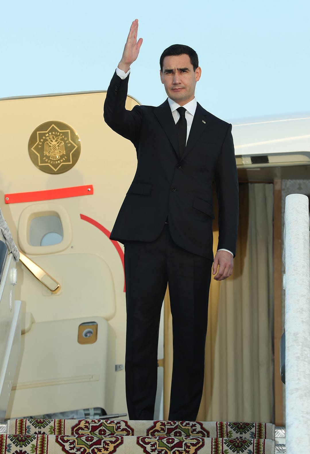 Serdar Berdimuhamedov left for a working visit to China