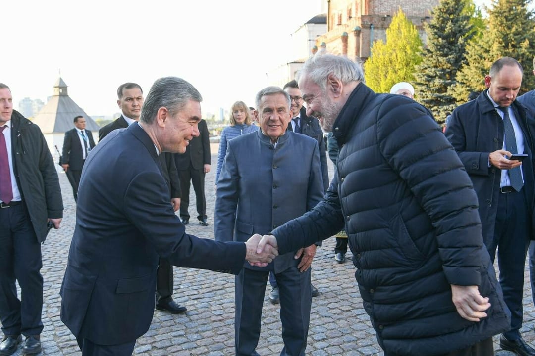 Гурбангулы Бердымухамедов пригласил Валерия Гергиева с гастролями в Туркменистан