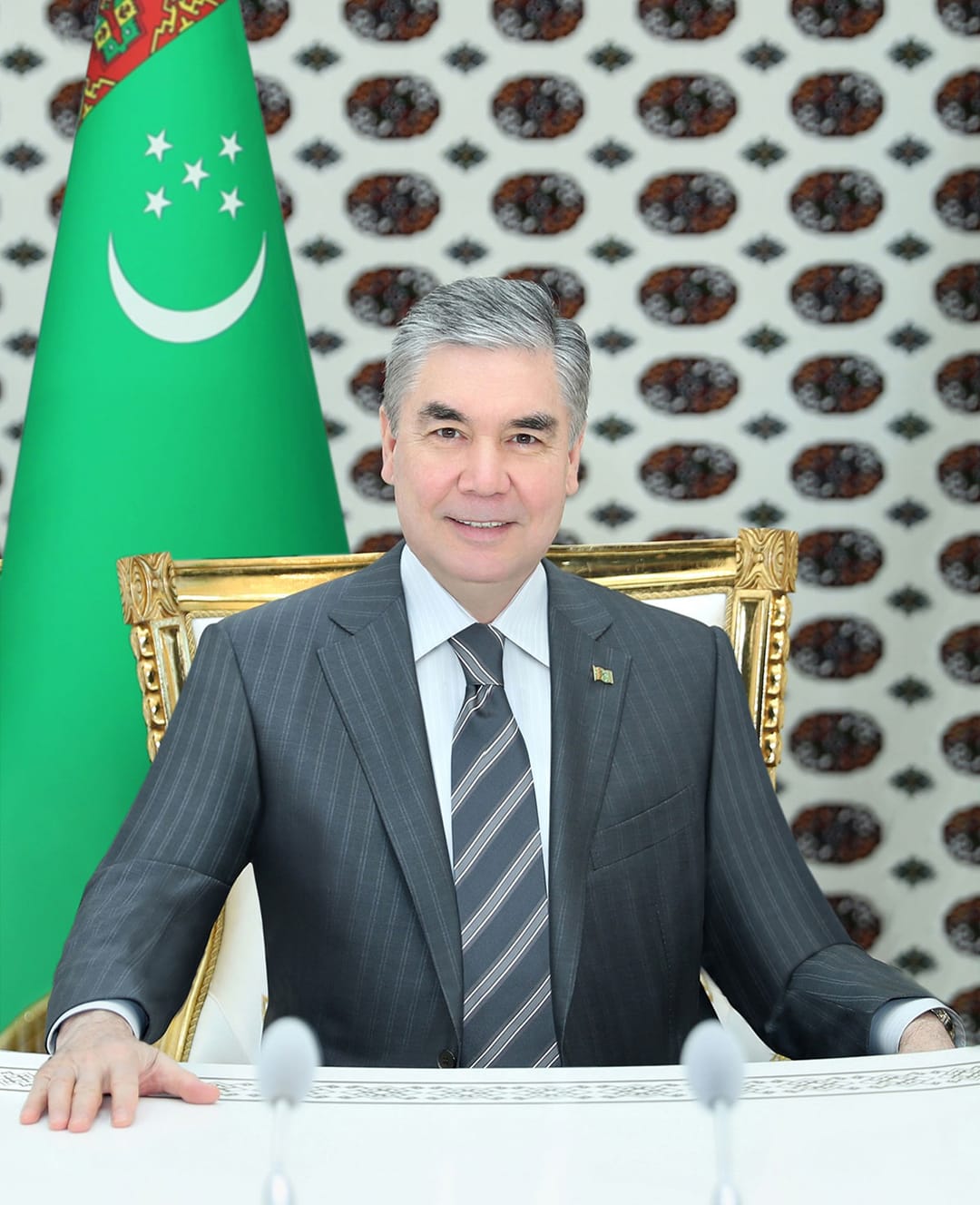 Президент Туркменистана заслушал отчёты о подготовке регионов к внеочередному заседанию Халк Маслахаты