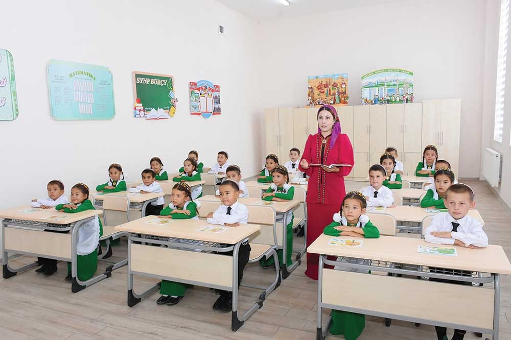 Mary welaýatynda 1 müňden gowrak ýaş hünärmen täze okuw ýylynda bilim işgärleriniň hataryna goşuldy