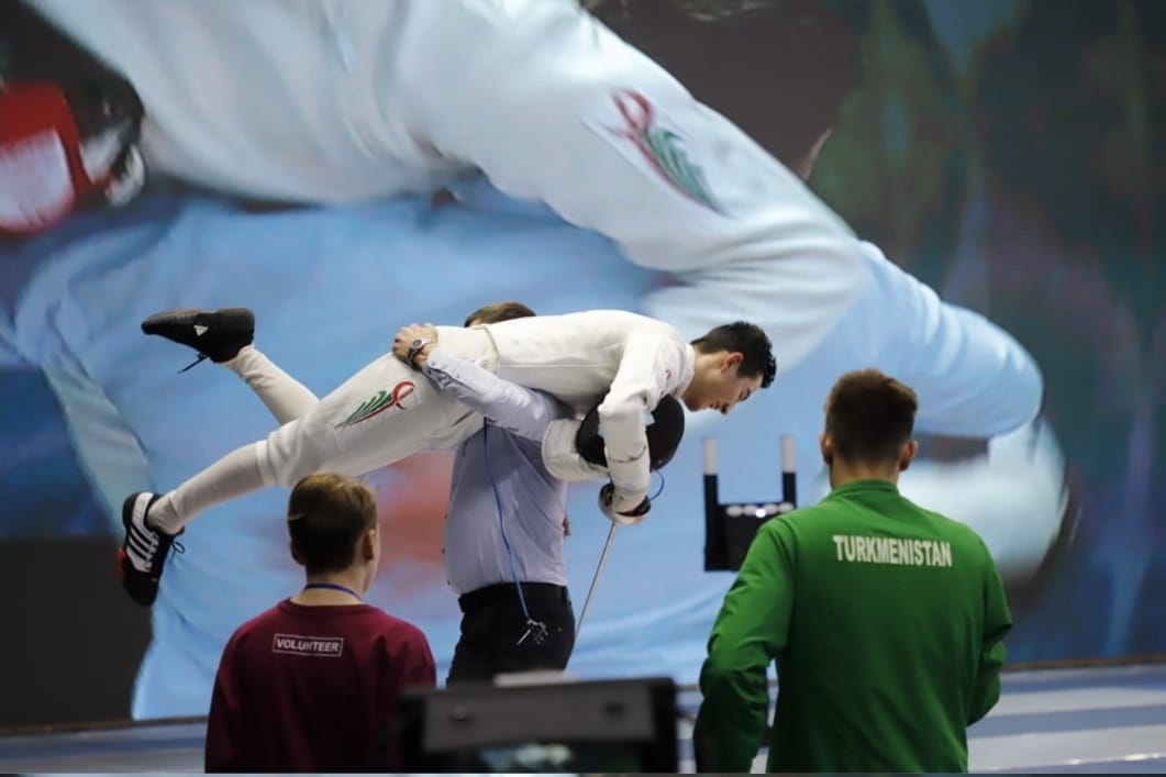 В Туркменистане открылся набор в секцию по фехтованию