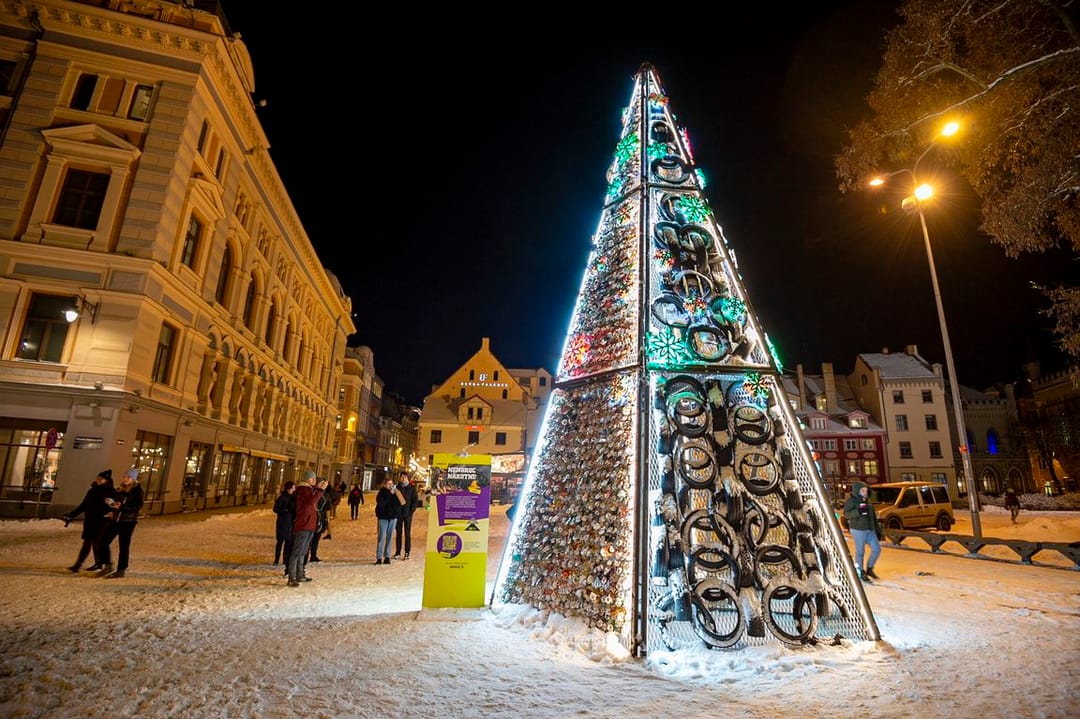 The festive streets of Riga successfully combine tradition and environmental friendliness