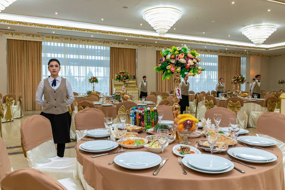 Банкетный зал Ak Ýol организует проведение дней рождений и юбилеев на высоком уровне