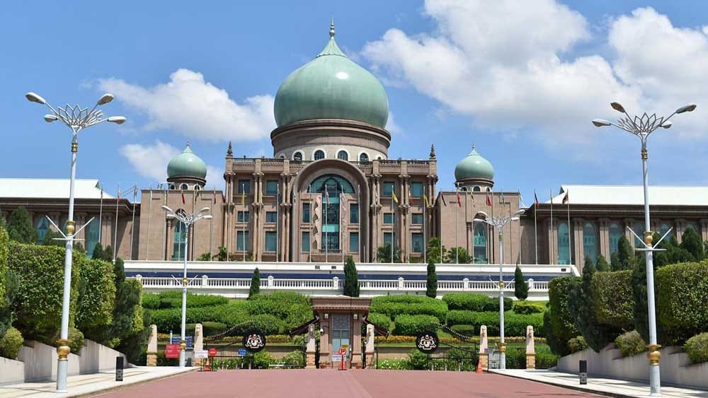 Meeting between the President of Turkmenistan and the Prime Minister of Malaysia