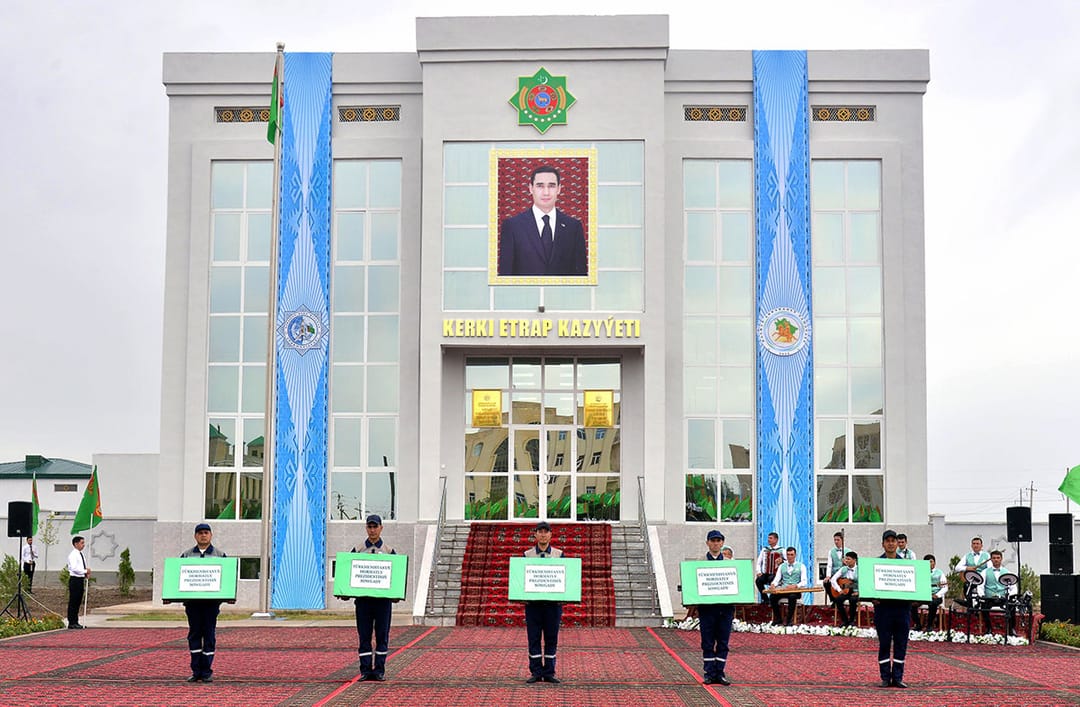 В Керки открыто новое здание районного суда