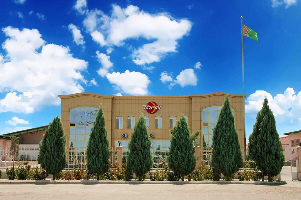 Täze Aý представила новую продукцию на выставке СППТ-2022 в Ашхабаде