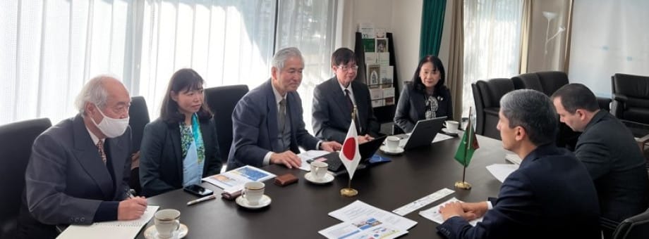 Туркменистан и Япония обсудили укрепление правовой базы сотрудничества в сфере образования