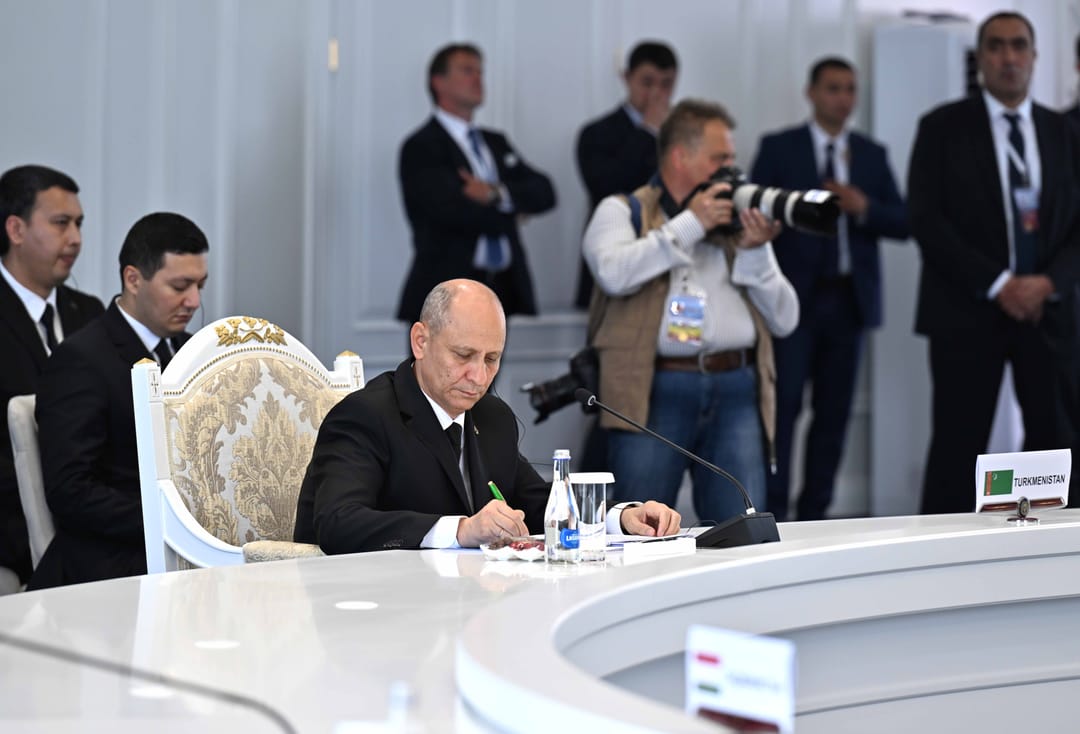 N.Amannepesow Çolpan ata forumynda Türkmenistanyň ileri tutýan garaýyşlaryny beýan etdi