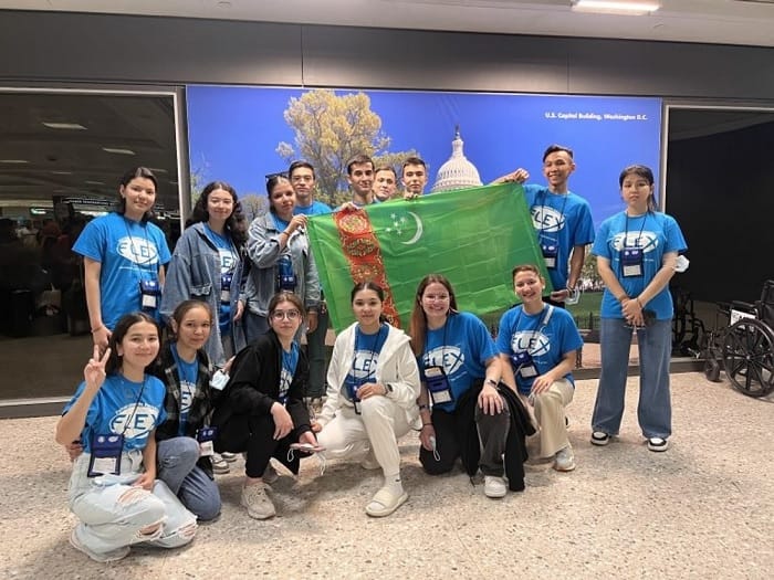 Türkmenistanyň orta mekdep okuwçylary 2024-2025-nji okuw ýyly üçin «FLEX» maksatnamasyna gatnaşyp bilerler