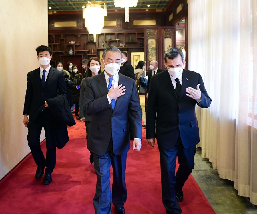 Hytaýyň Daşary işler ministrligi: Berdimuhamedow ertir Si Szinpin bilen duşuşar