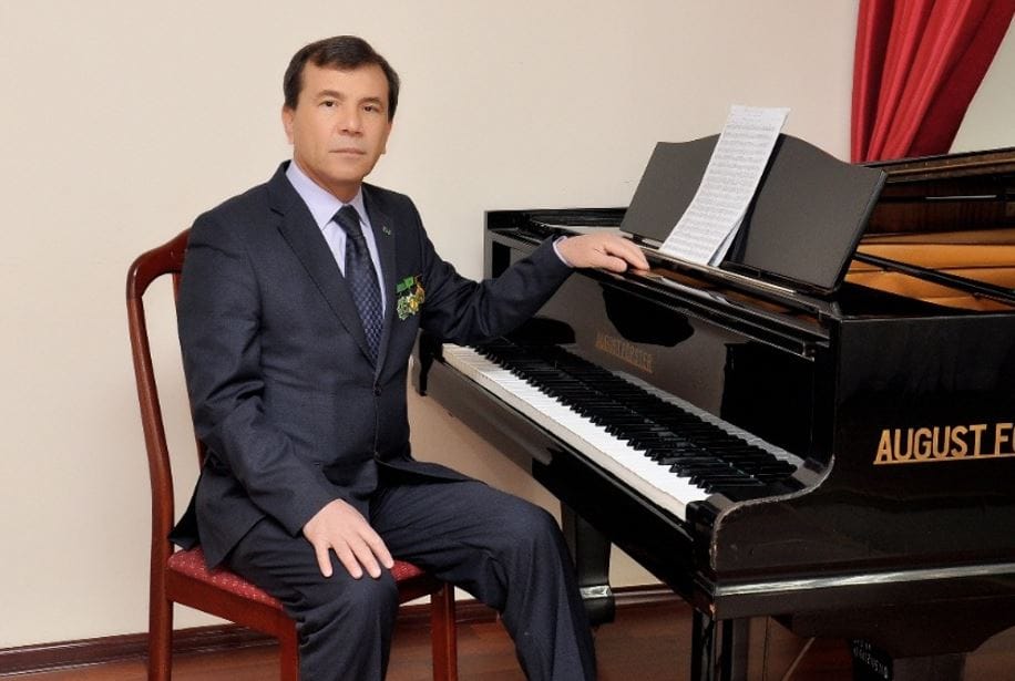 В Лебапе состоялся юбилейный концерт в честь 60-летия композитора Батыра Солтанова