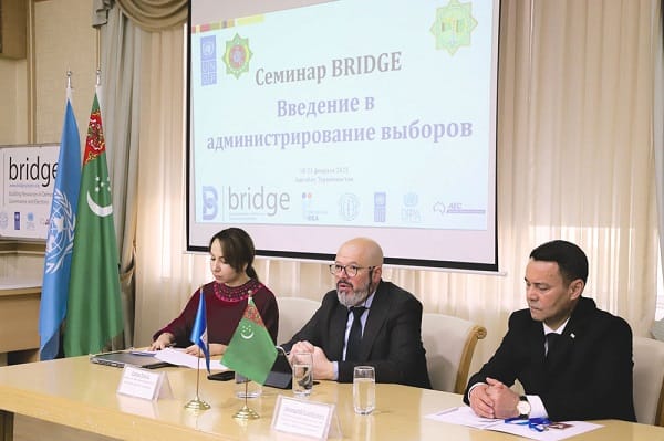 Aşgabatda saýlawlary we sala salşyklary geçirmek boýunça dünýäniň öňdebaryjy tejribelerini öwrenmek üçin okuw geçirilýär 