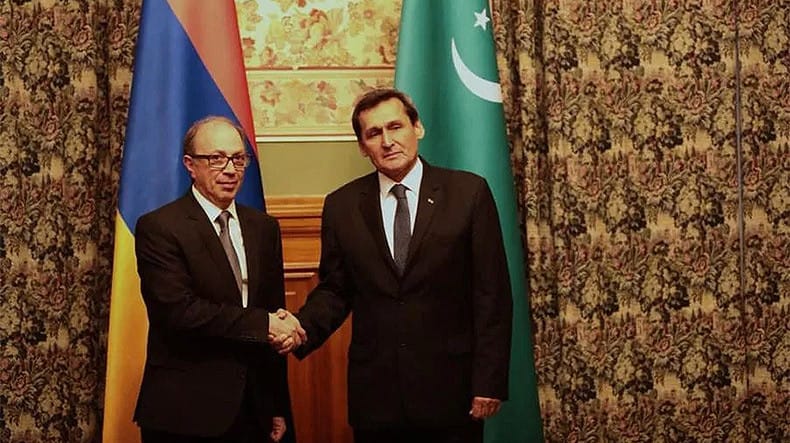 Главы МИД Туркменистана и Армении провели переговоры в Москве