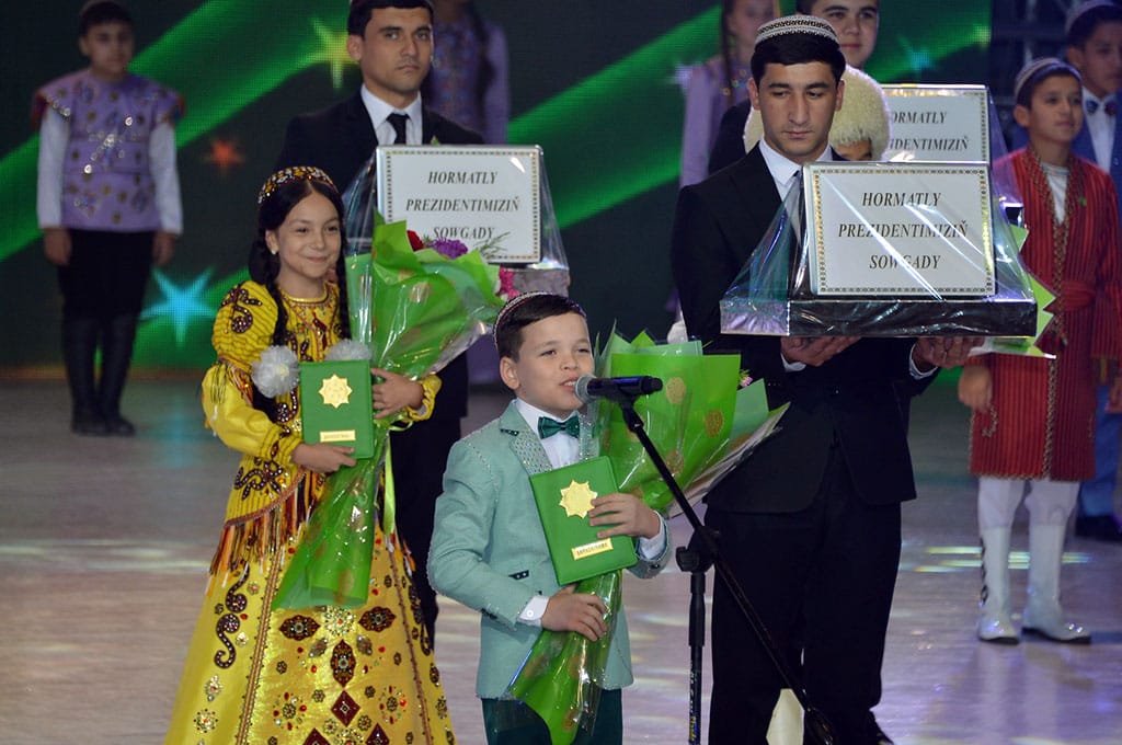 В Туркменистане засверкали жемчужины независимости