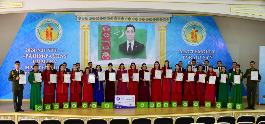 «Berkarar döwletiň ylham joşguny» atly döredijilik bäsleşiginiň ýeňijileri sylaglandy
