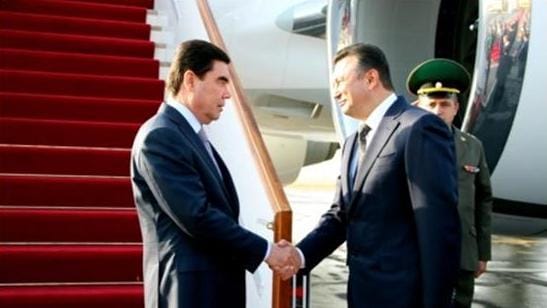 Berdimuhamedowyň Täjigistana sapary başlandy