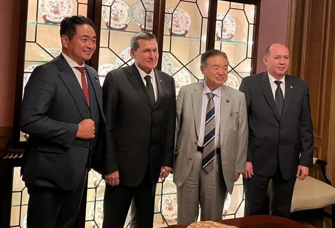 Rashid Meredov met with the chairman of the Japanese-Turkmen inter-parliamentary friendship group