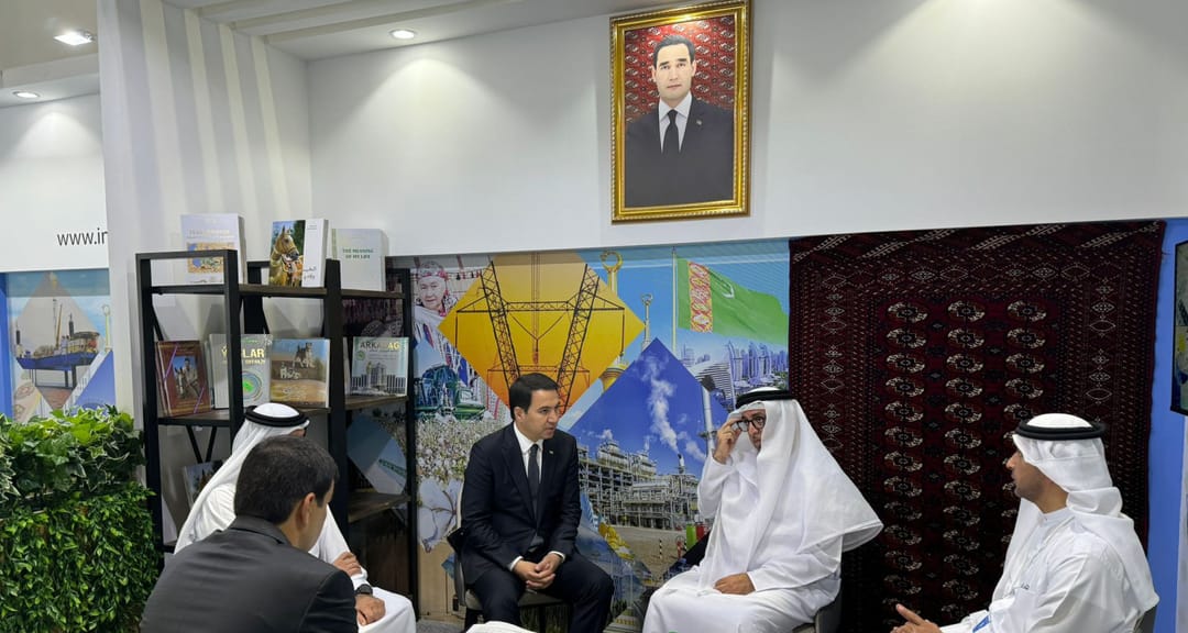 Делегация Туркменистана обсудила привлечение инвестиций на форуме в Абу-Даби