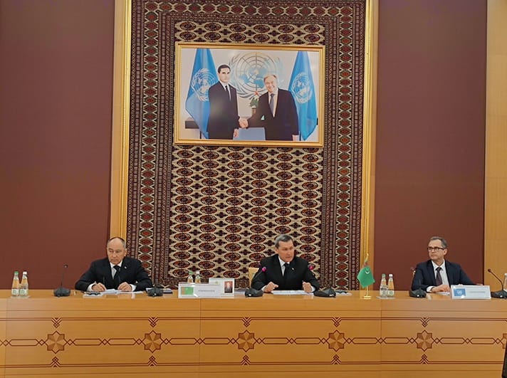 Türkmenistanyň Daşary işler ministrliginde täze Arkadag şäherine bagyşlanan brifing geçirildi