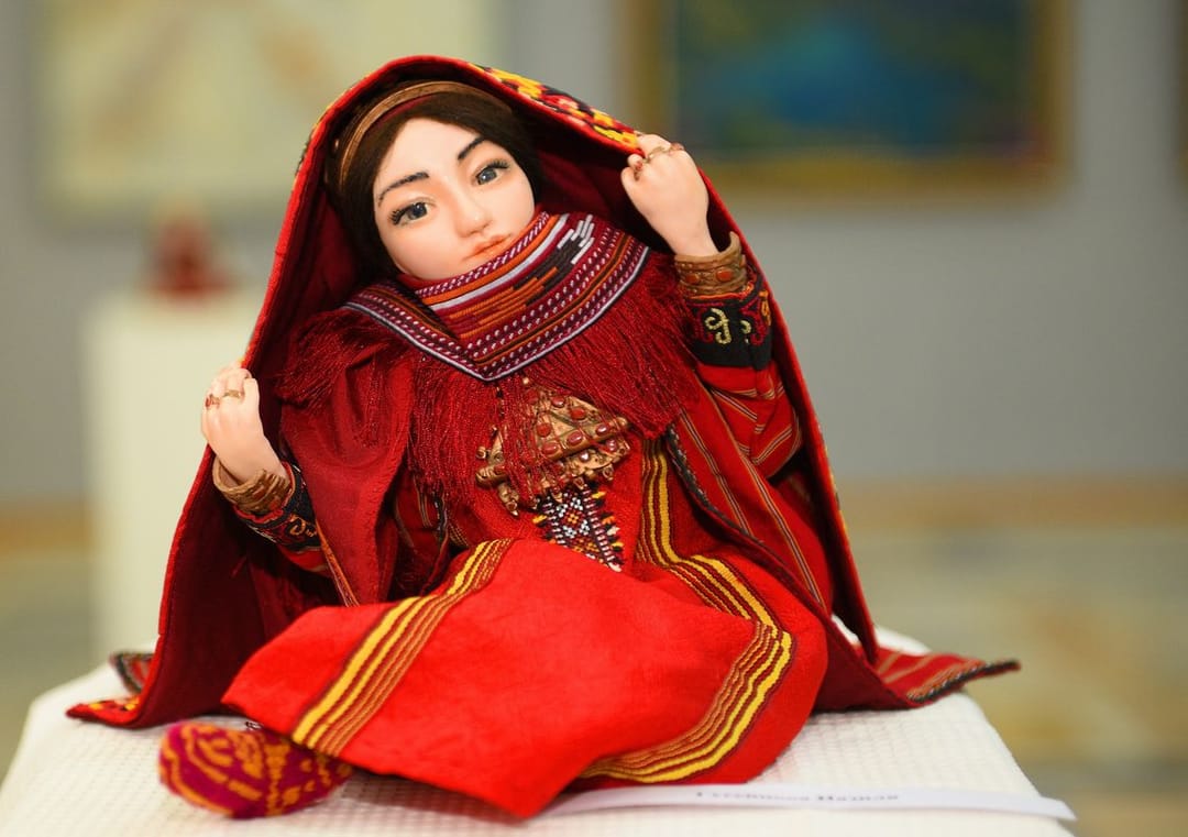 Aşgabatda "Gurjaklar we oýunjaklar dünýäsi" atly Täze ýyl mynasybetli sergisi geçirildi