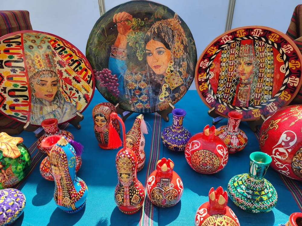 Французский институт в Ашхабаде приглашает на мини-ярмарку 