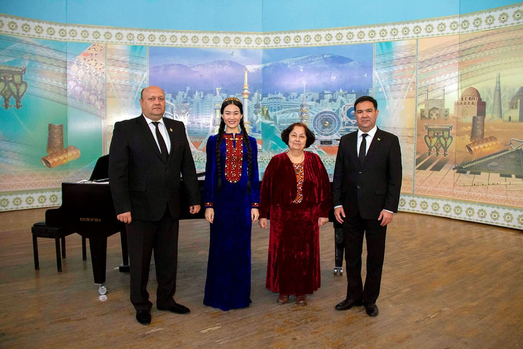 В Ашхабаде прошел концерт по случаю 110-й годовщины со дня рождения Данатара Овезова 