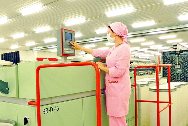 Türkmenistandaky iki dokma toplumy täze markaly önümleri satuwa çykardy