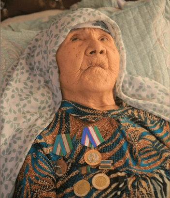 Huwaýdo Umarowa Özbegistanyň iň uzak ýaşly ýaşaýjysy diýlip, yglan edildi