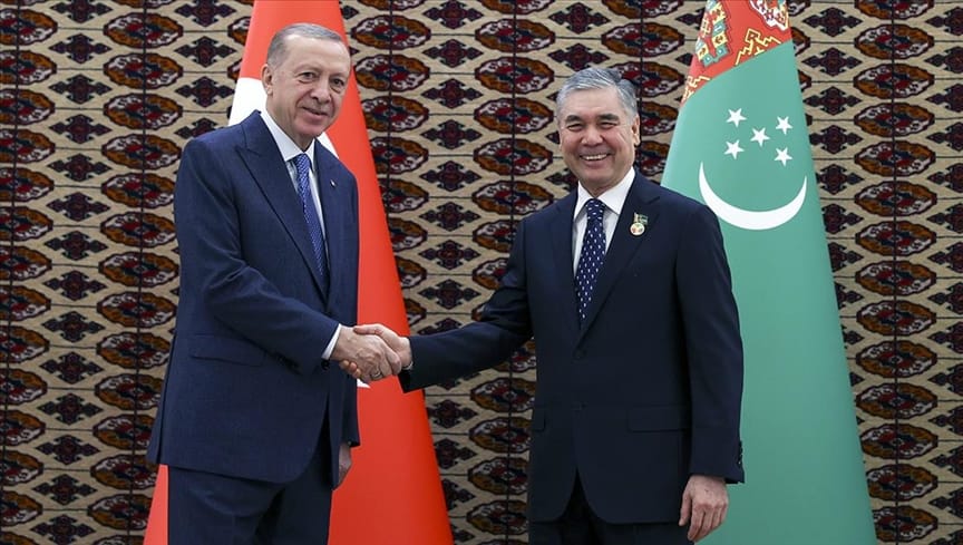 Гурбангулы Бердымухамедов поздравил Реджепа Эрдогана со 100-летием Турции