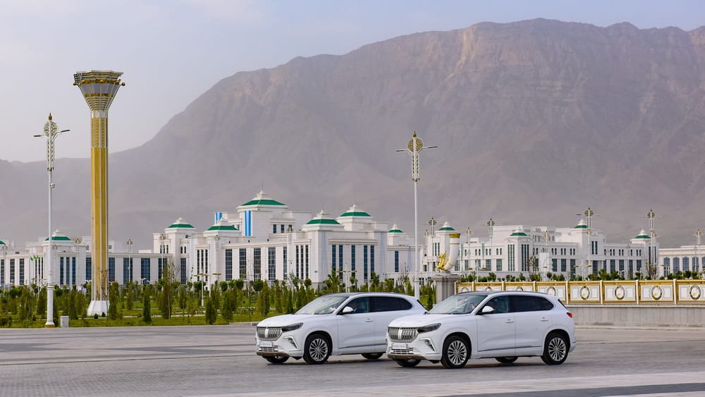 Для делегации КНР были организованы экскурсии в музей Ашхабада и город Аркадаг