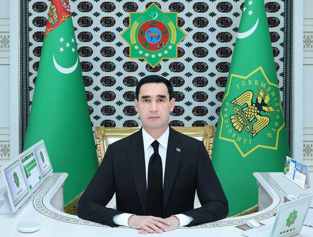 Президент Туркменистана поздравил участников международной торговой выставки и конференции по стандартизации с началом работы