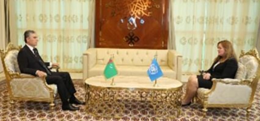 Berdimuhamedow BMG-niň Merkezi Aziýa üçin Öňüni alyş diplomatiýasy boýunça sebit merkeziniň başlygy Nataliýa German bilen duşuşdy