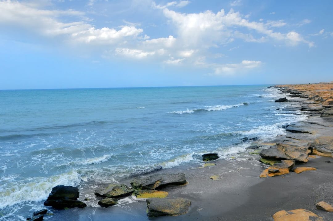 В Азербайджане произошло землетрясение с эпицентром в Каспийском море