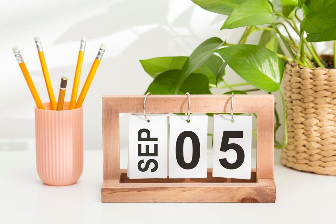 День опозданий и День иного взгляда – праздники для настроения