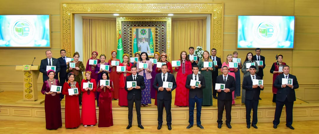 2657 лицам без гражданства вручили паспорта Туркменистана