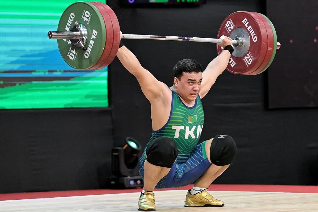 Туркменский тяжелоатлет Акмырадов завоевал серебро на юношеском ЧМ в Перу