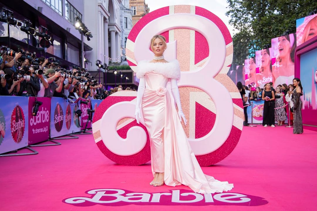 «Barbi» dünýä prokatynda 1 milliard dollardan gowrak girdeji toplady