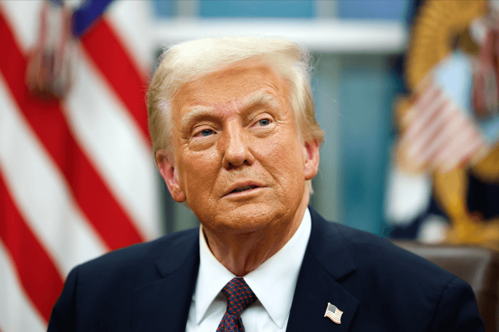 Trampyň on birinji agtygy dünýä indi