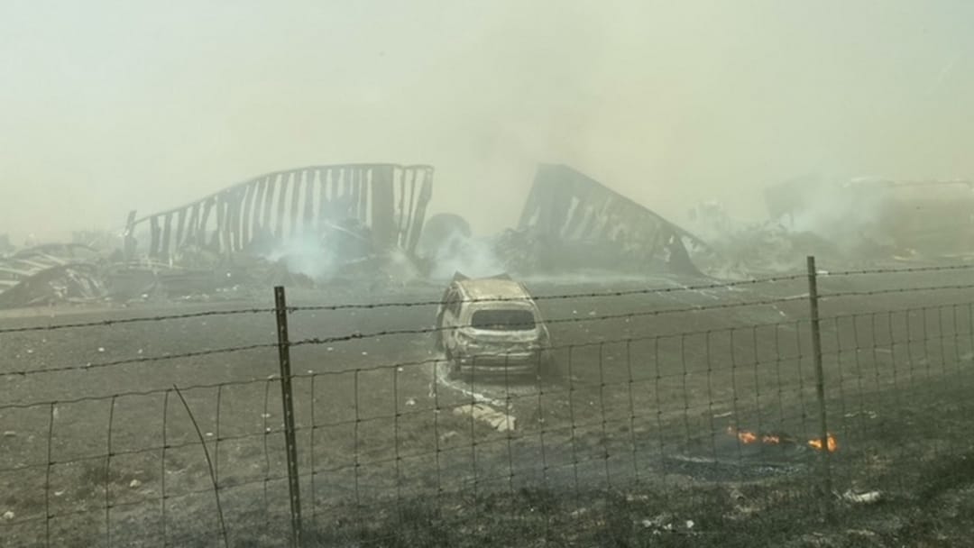 Из-за пыльной бури в Иллинойсе столкнулись около ста автомобилей