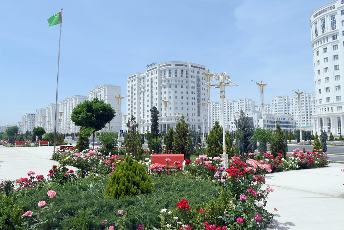 A street is being reconstructed in the south of Ashgabat