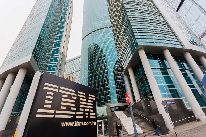 «Bloomberg»: IBM kompaniýasy 4 müň işgärini boşatmakçy