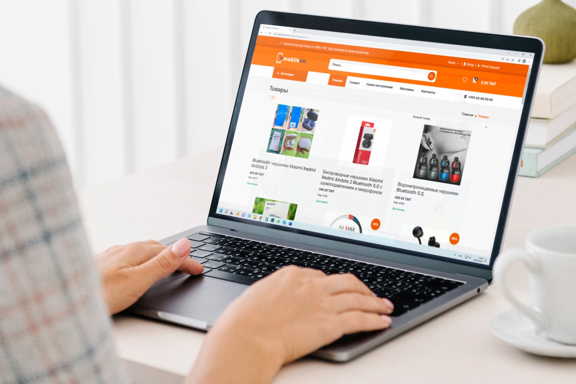 В интернет-магазине Mobile tm можно найти беспроводные наушники по выгодным ценам