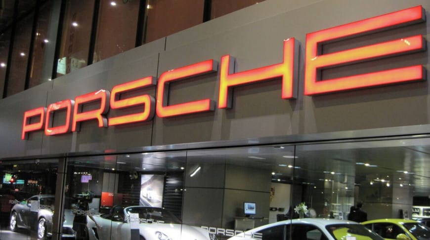 «Porsche» awtoulag kompaniýasy 1,9 müň iş ornuny kemeltmekçi