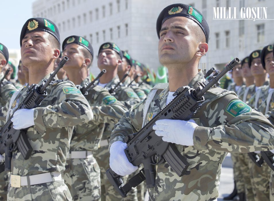 Церемонии принятия Военной присяги проходят в Туркменистане