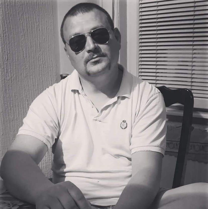 Свяжитесь с нами, чтобы получить кредит