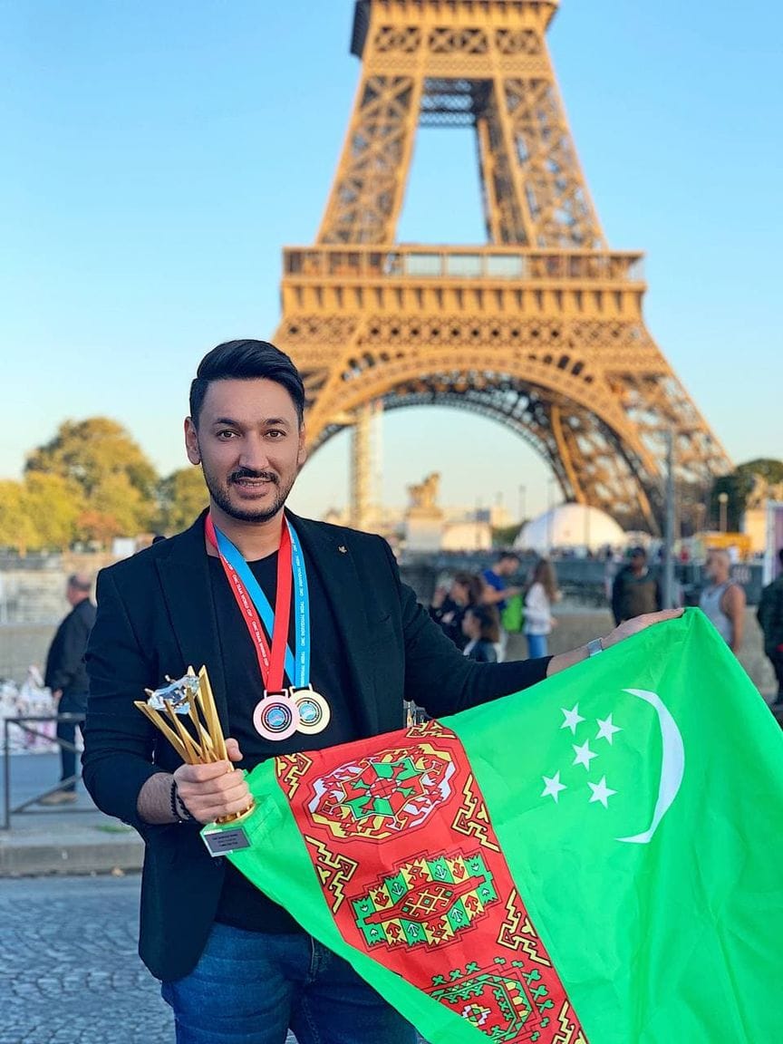 Джемшид Мавлянов: «В ближайшее время ожидается чемпионат Туркменистана по парикмахерскому искусству»