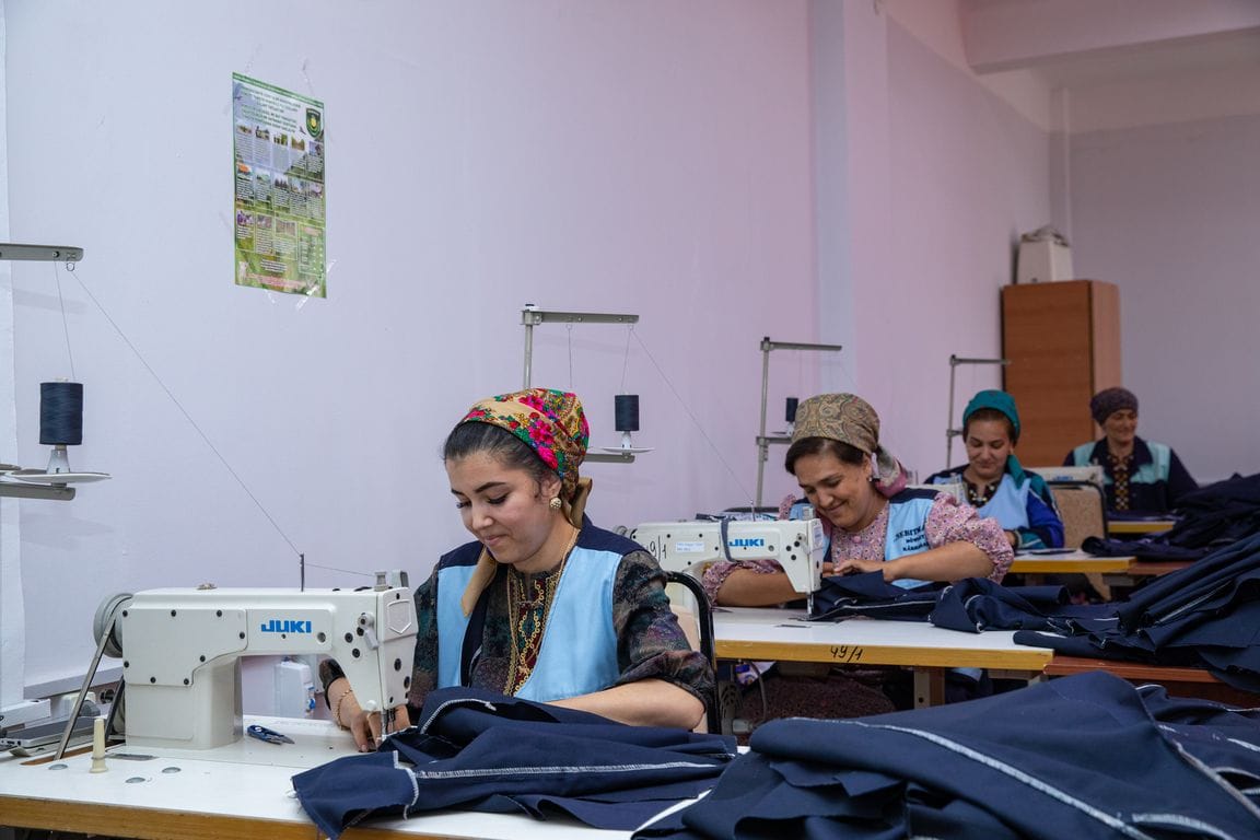 Overalls and uniforms as an element of production safety and corporate spirit