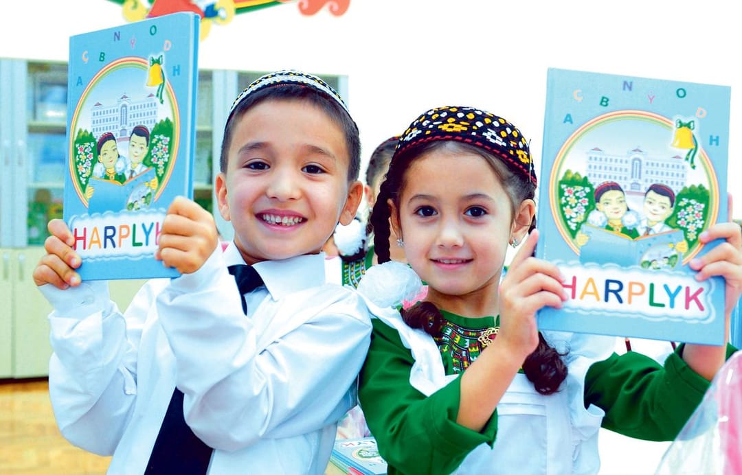 Лишние траты: зря купленные предметы, без которых может обойтись каждый школьник