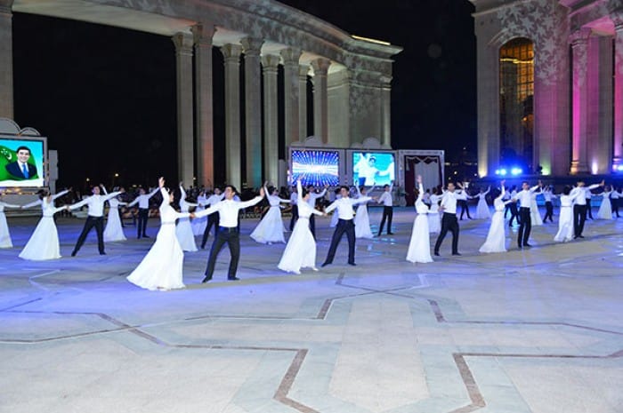 Второй Венский бал состоялся в Ашхабаде