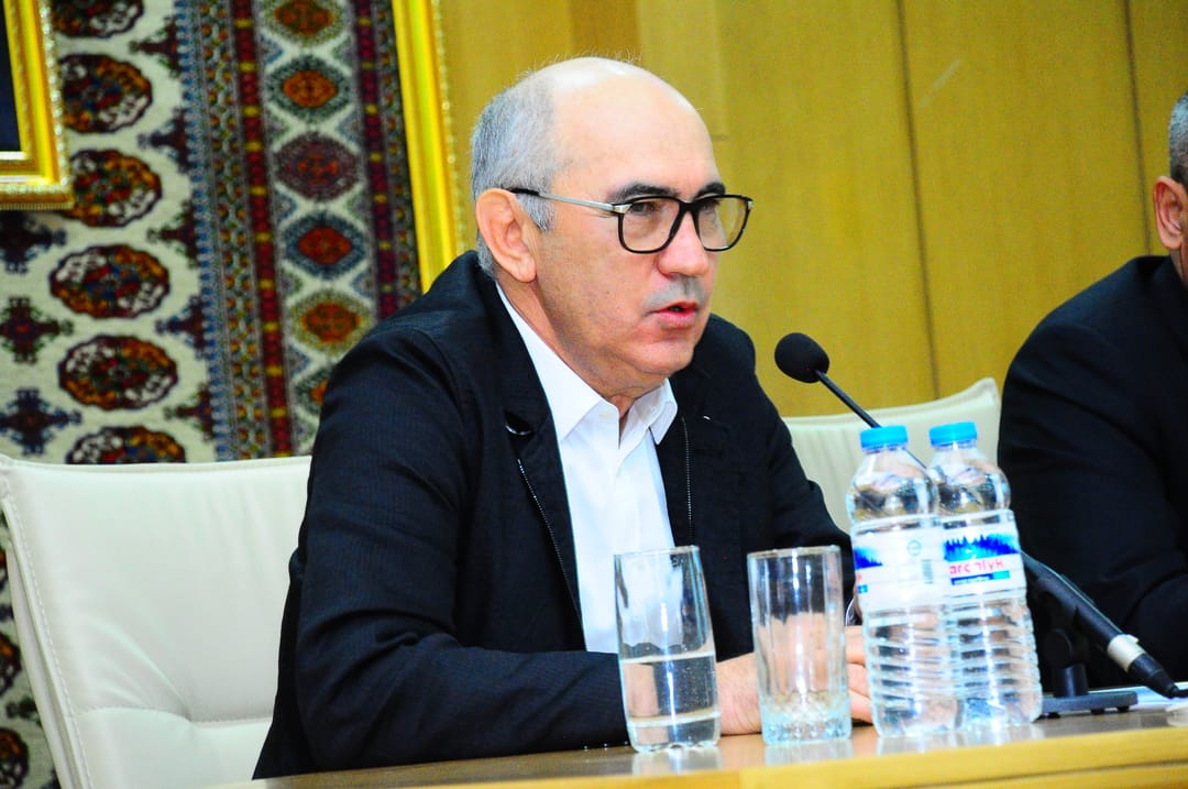 Gurban Berdiýew şu möwsümiň ahyrynda "Rubiniň" baş tälimçisi wezipesinden aýrylar